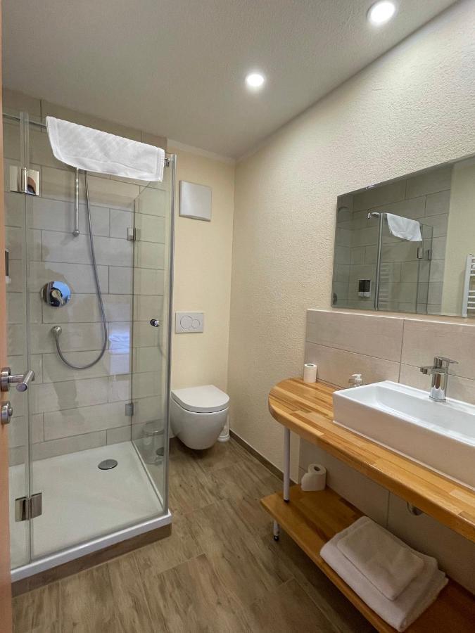 Hotel Andrea 克赖尔斯海姆 外观 照片